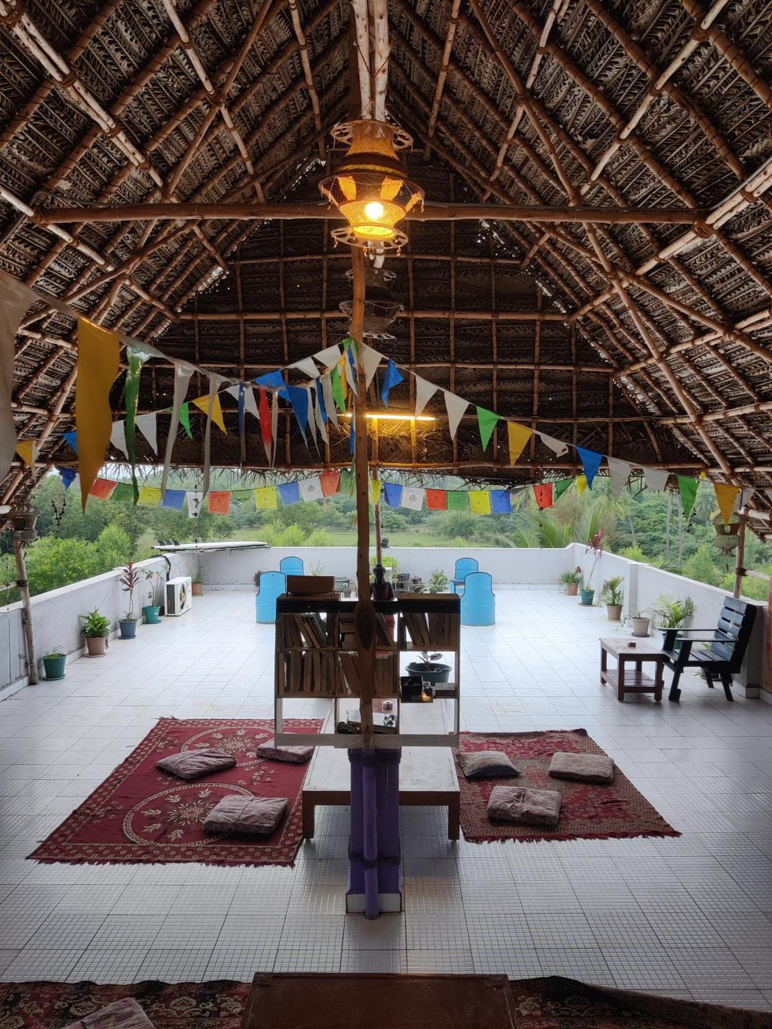 Woodpacker Hostel Auroville Pondicherry Extérieur photo